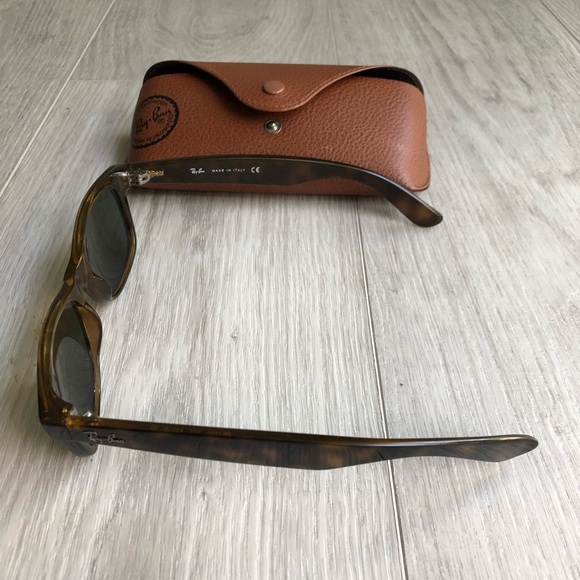 Genuine Ray - Ban Small Frame Wayfarer Sunglasses - Picture 5 of 8